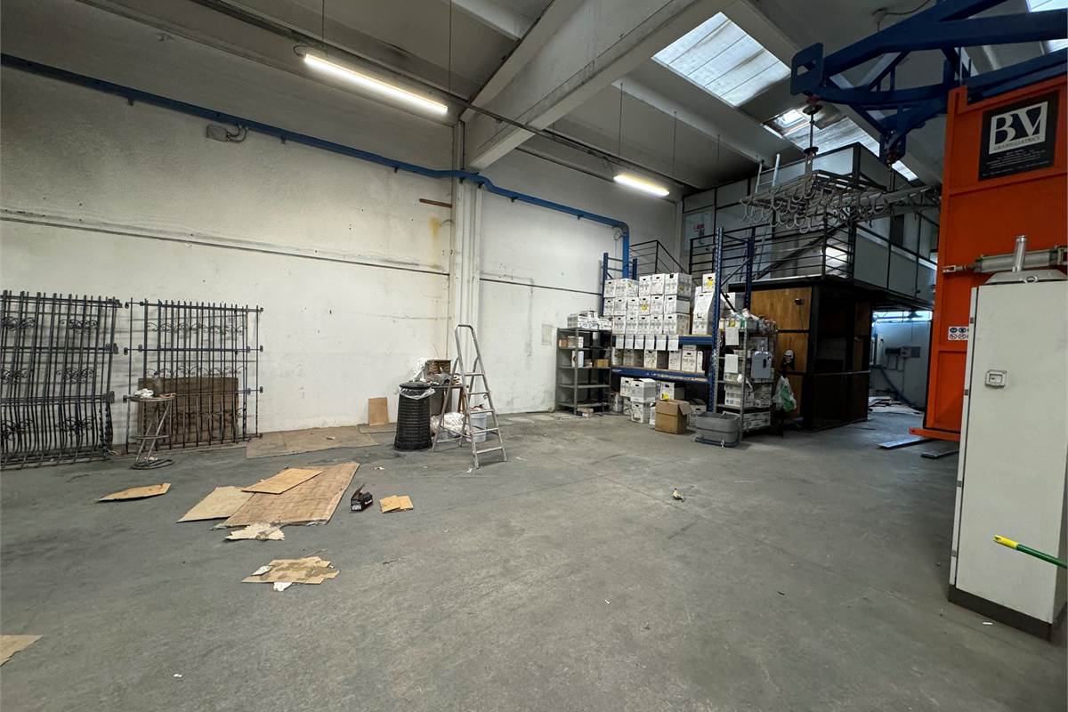 Capannone industriale