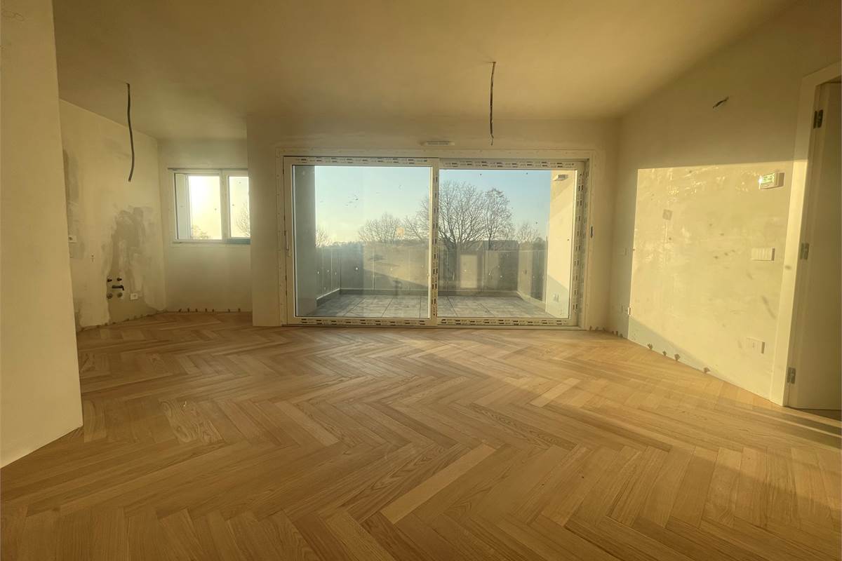 Nuovo trilocale con terrazzo