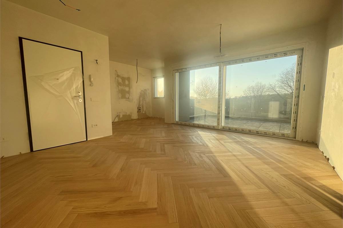 Nuovo trilocale con terrazzo