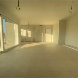 Nuovo quadrilocale con giardino