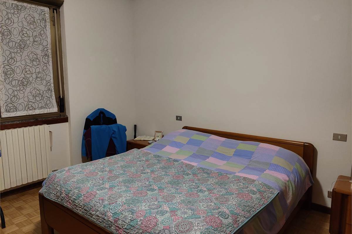 Trilocale semiarredato con box