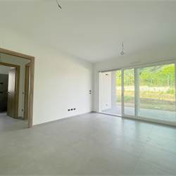 Nuovo trilocale con giardino