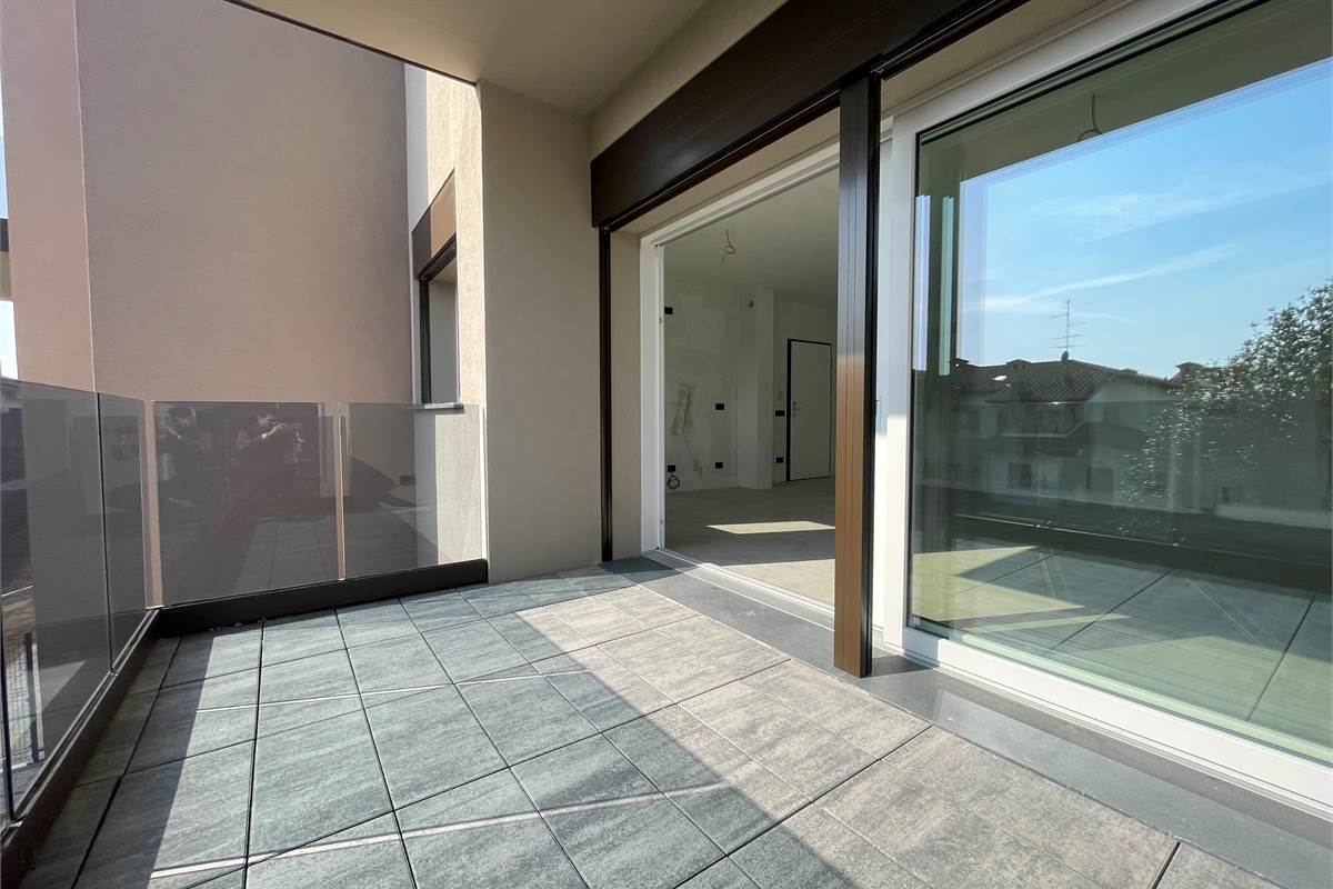 Nuovo trilocale con terrazzo