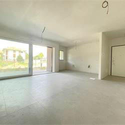 Nuovo trilocale con giardino