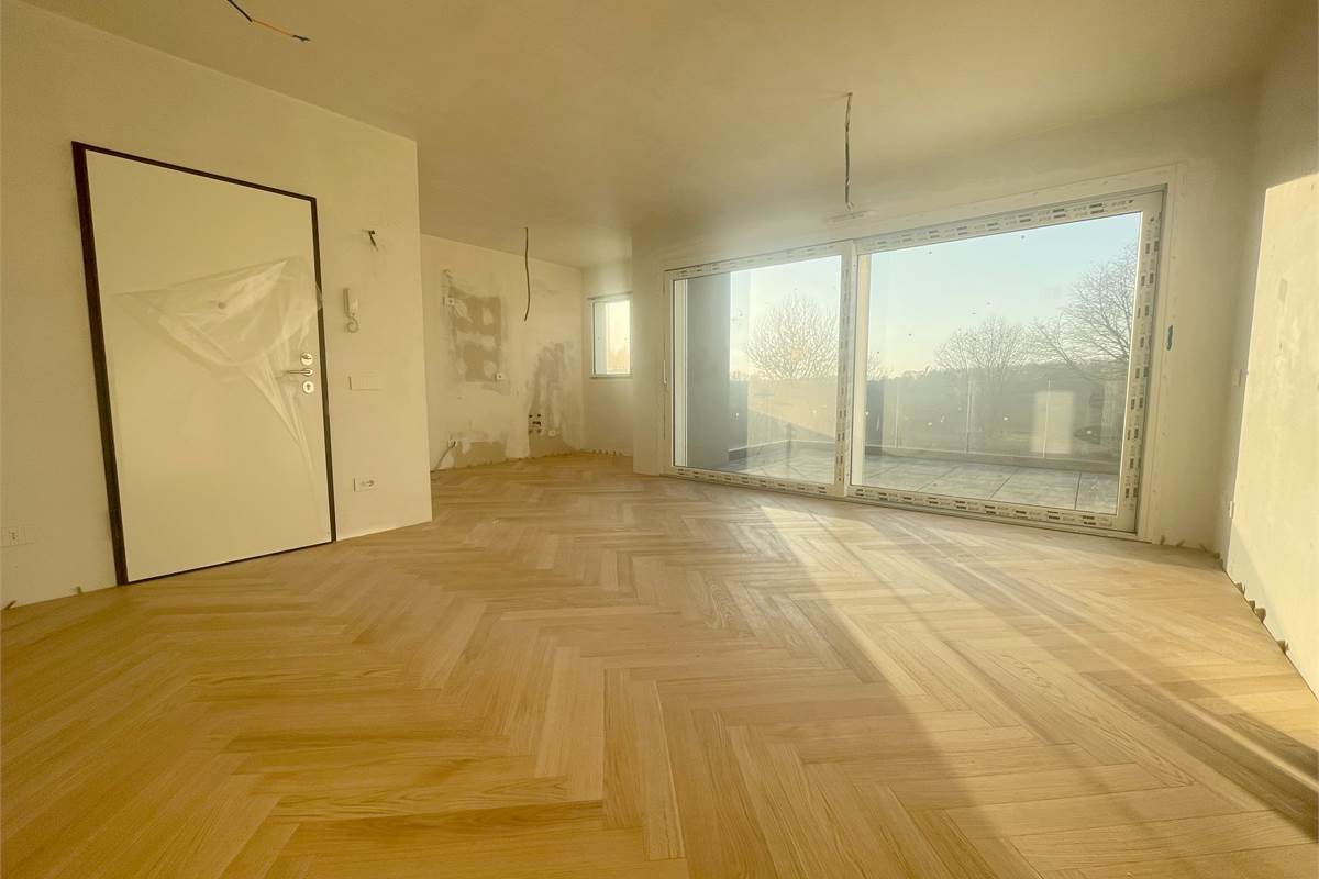 Nuovo trilocale con terrazzo