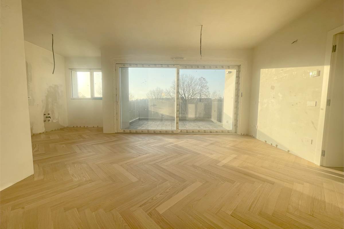 Nuovo trilocale con terrazzo