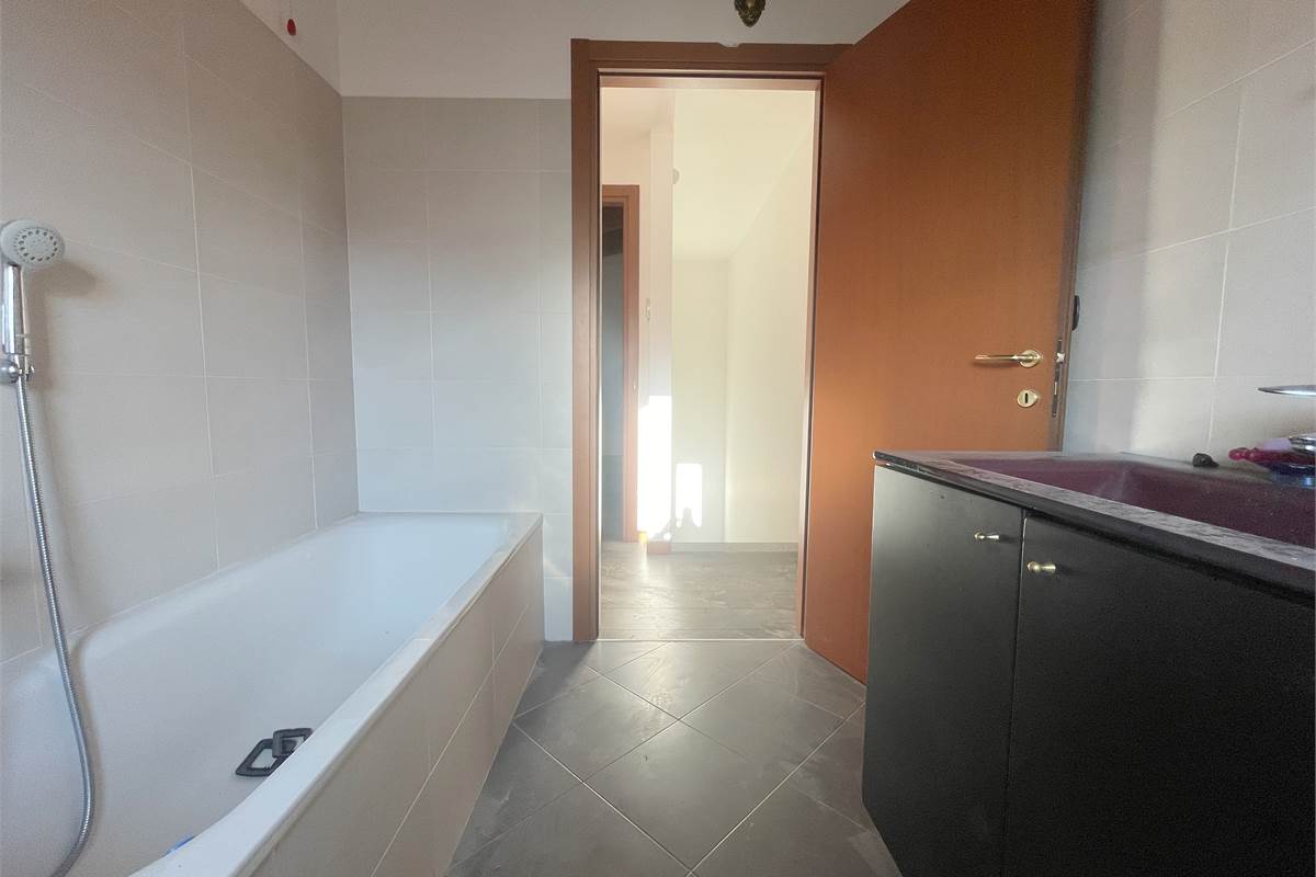 Moderna villetta a schiera di testa