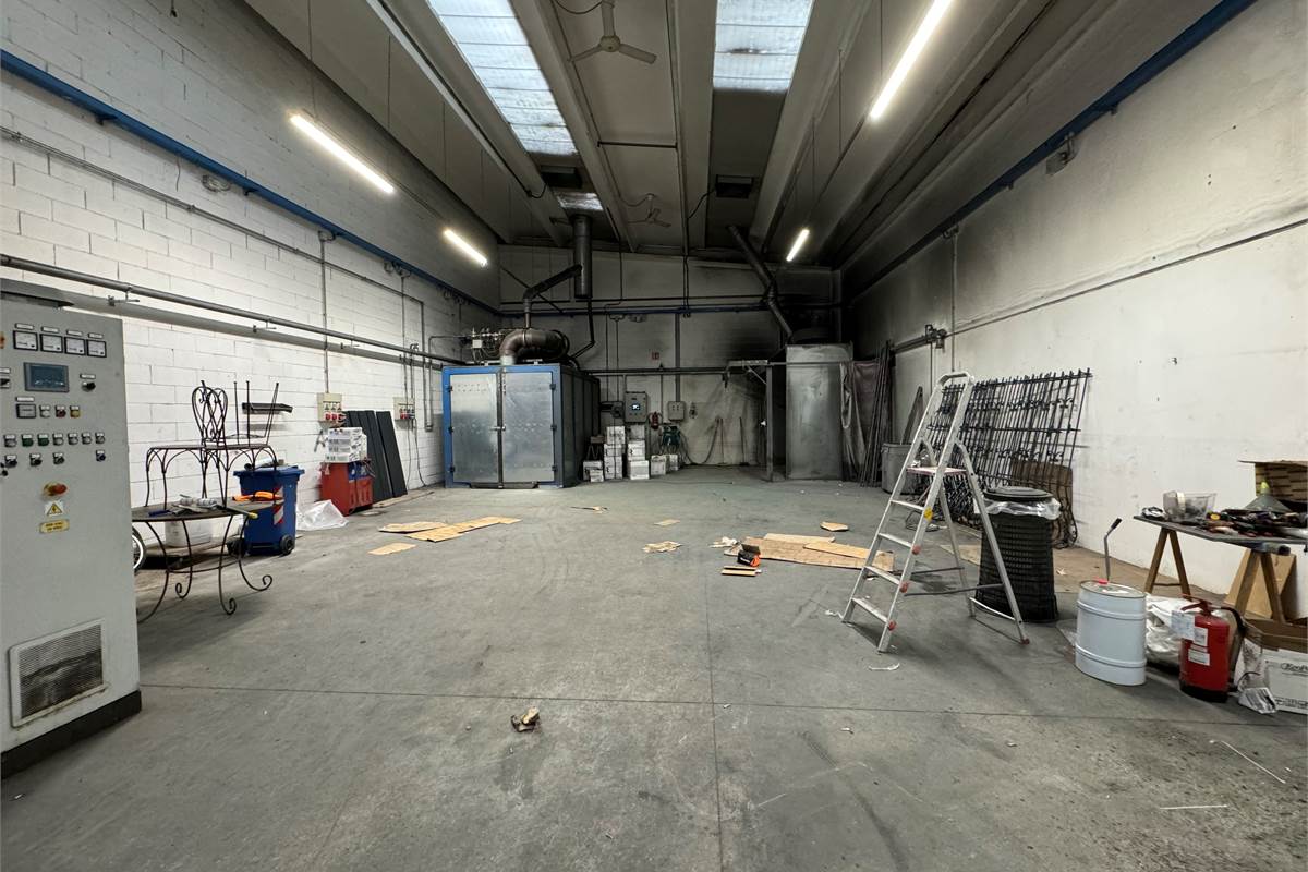 Capannone industriale