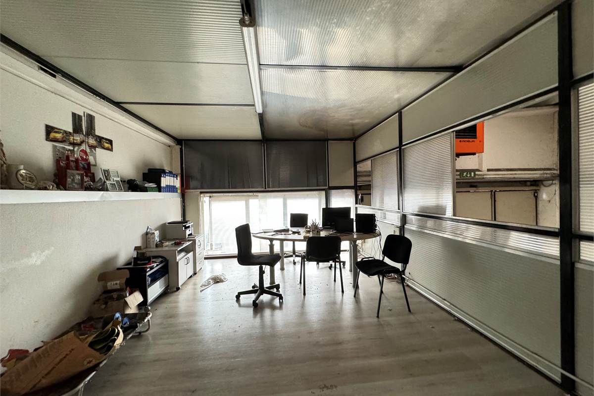 Capannone industriale