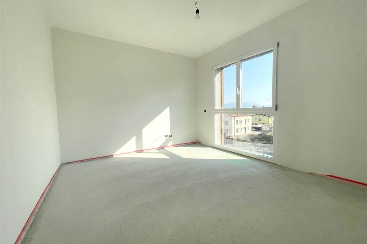 Nuovo trilocale con terrazzo