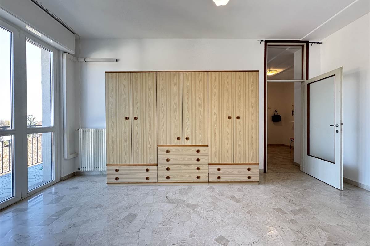 Bilocale con terrazzo e box