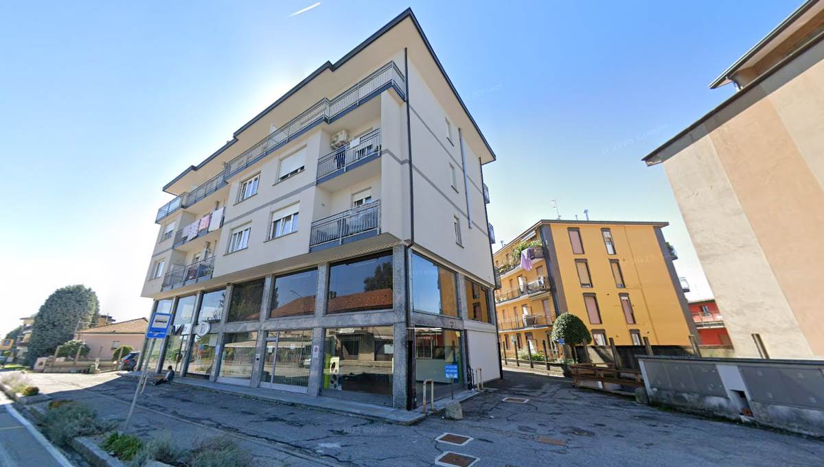 Bilocale con terrazzo e box