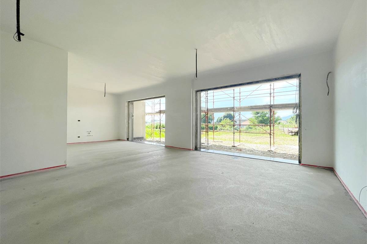 Nuovo quadrilocale con giardino con BOX incluso