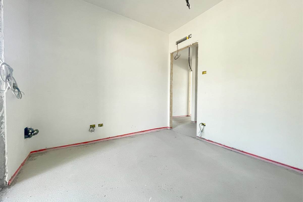 Nuovo quadrilocale con giardino con BOX incluso