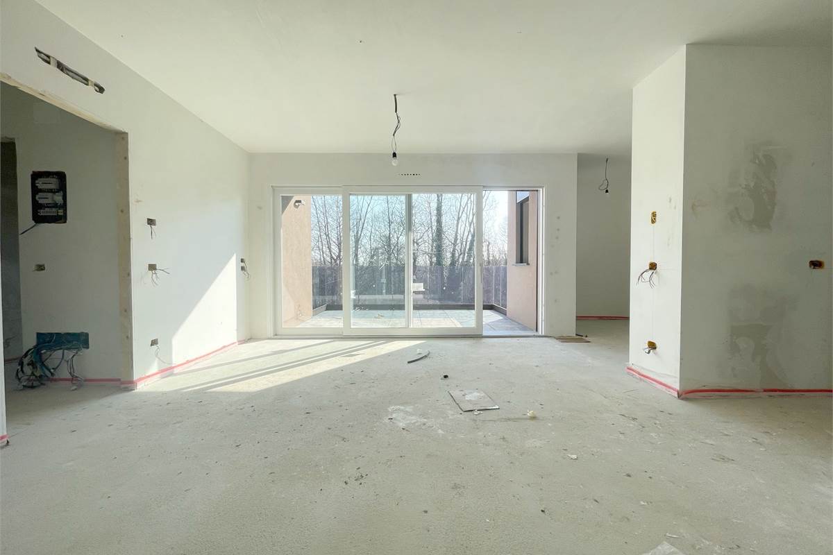 Nuovo trilocale con terrazzo