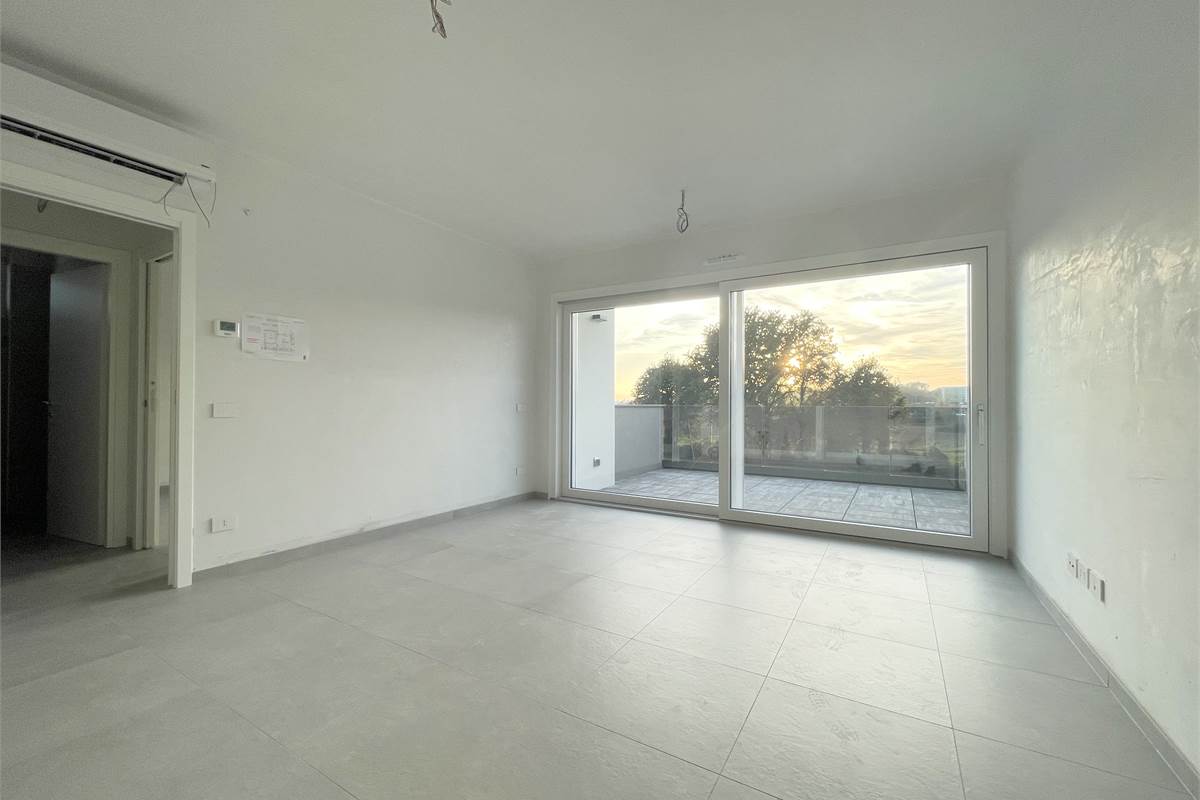 Nuovo bilocale con terrazzo