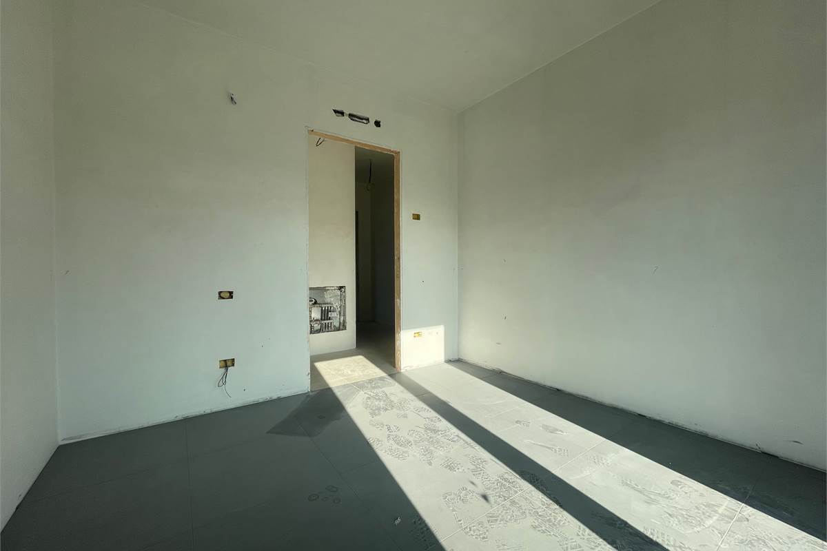 Nuovo quadrilocale con giardino