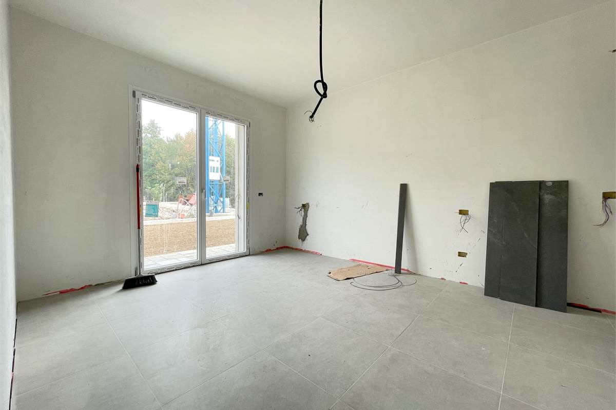 Nuovo trilocale con giardino e box