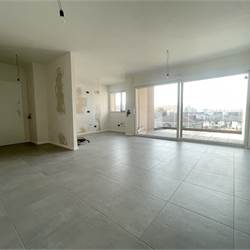 Nuovo quadrilocale con terrazzo