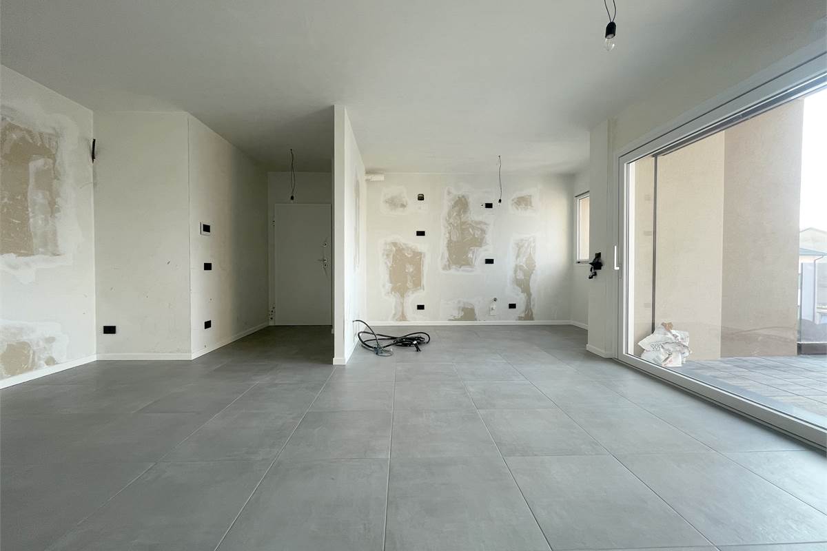 Nuovo quadrilocale con terrazzo