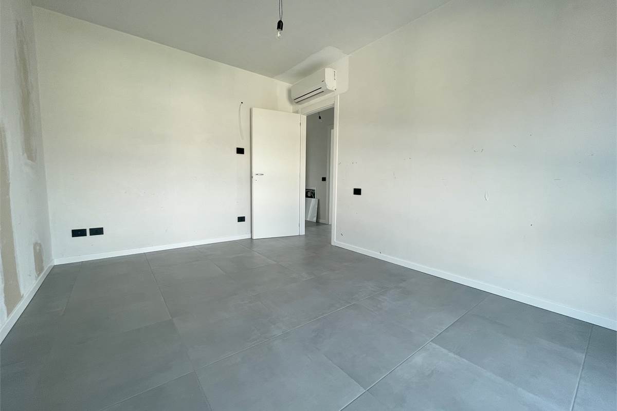 Nuovo quadrilocale con terrazzo