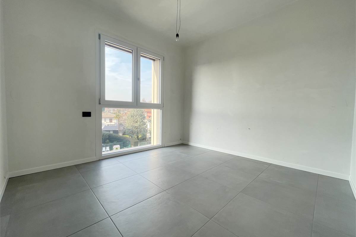 Nuovo quadrilocale con terrazzo