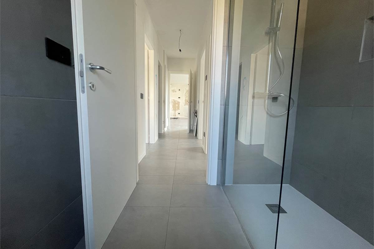 Nuovo quadrilocale con terrazzo