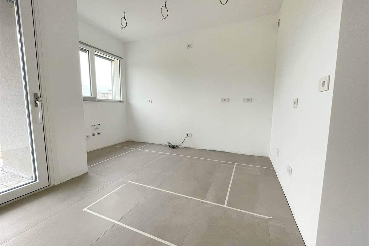 Nuovo trilocale con giardino