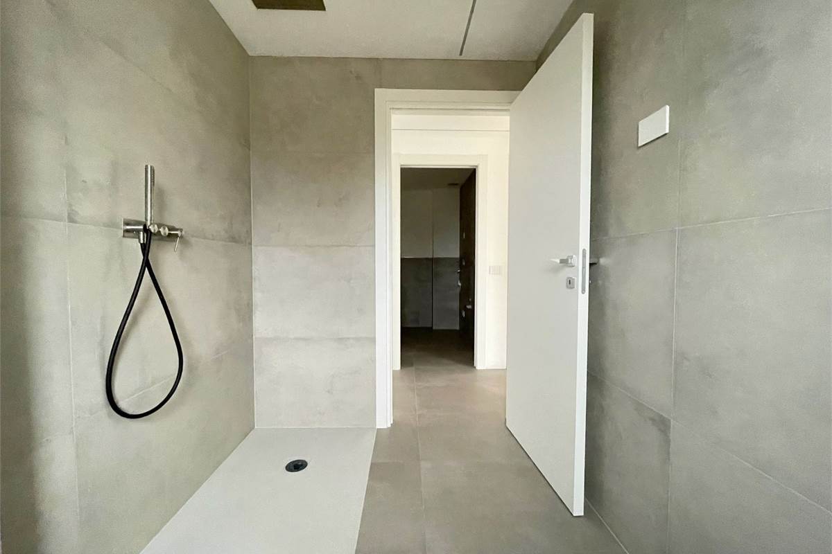 Nuovo trilocale con giardino