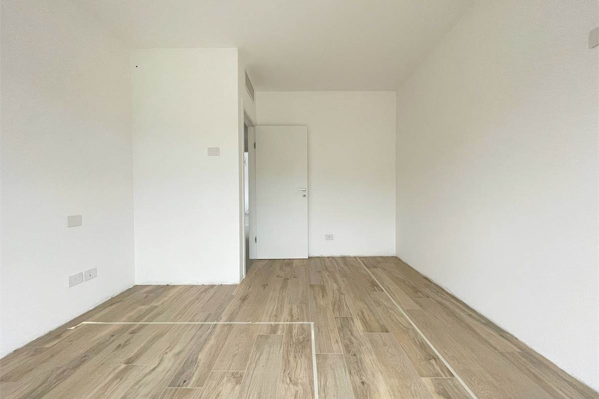 Nuovo trilocale con giardino