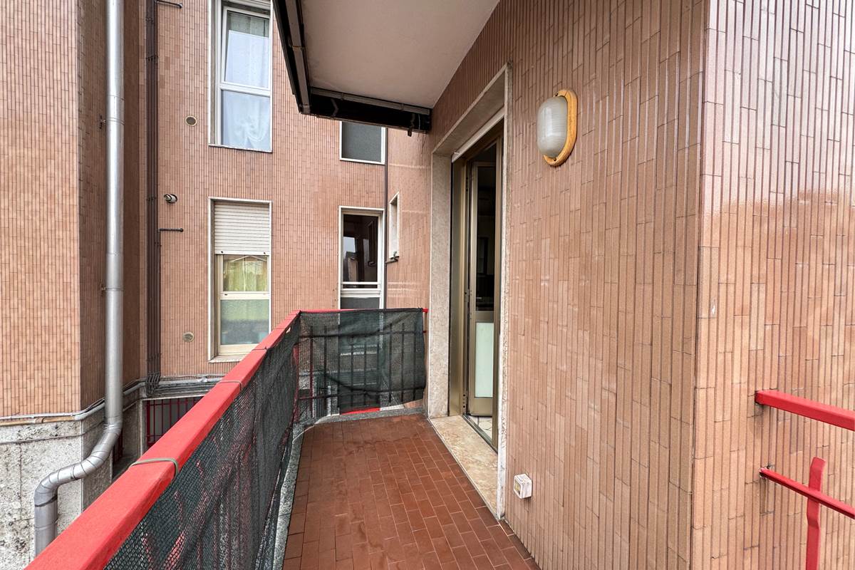 Bilocale con balcone