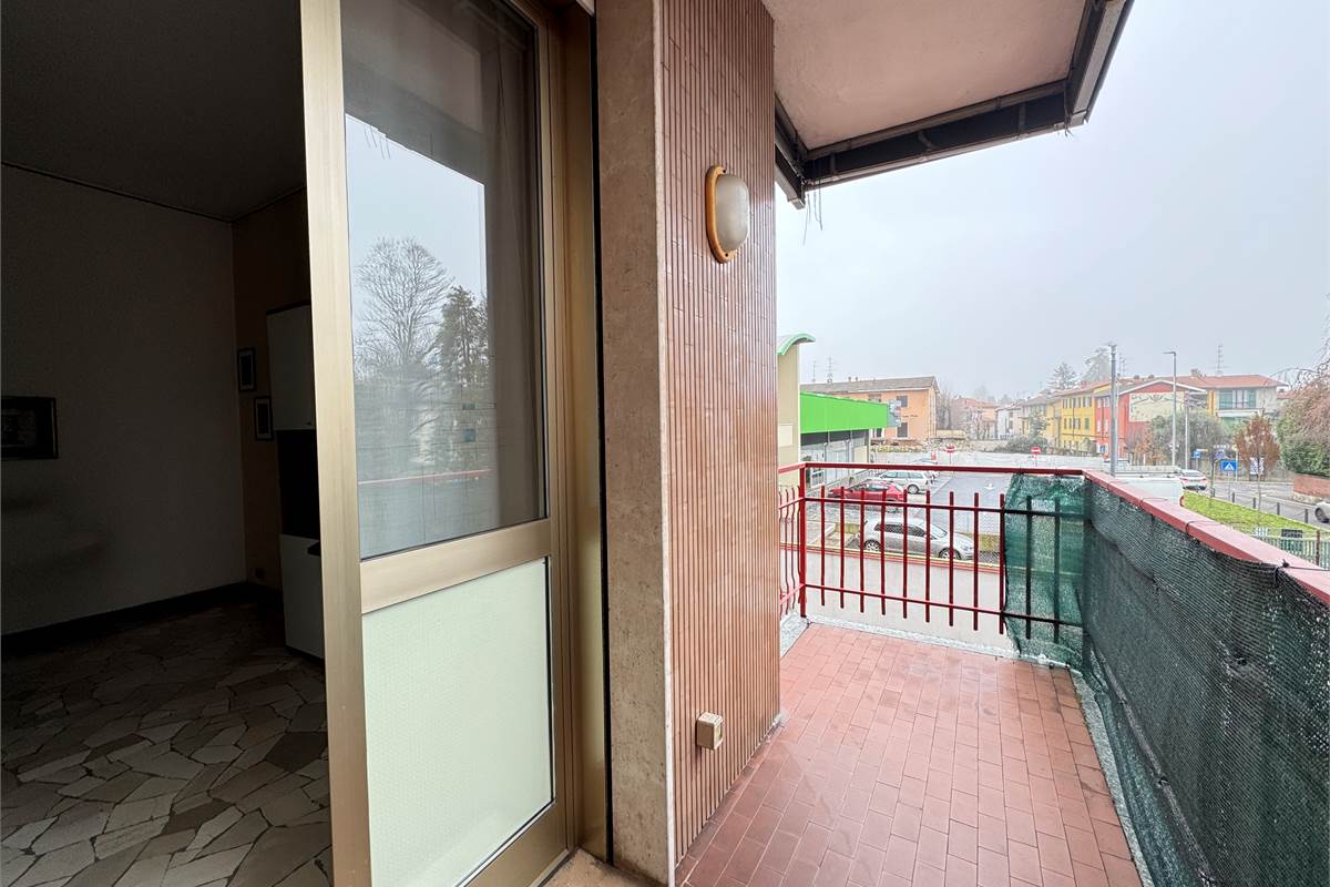 Bilocale con balcone