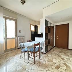 Bilocale con balcone