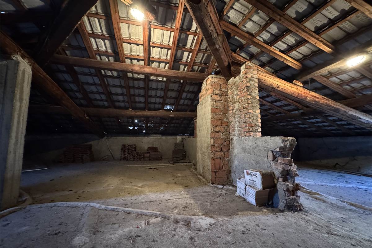 Villa indipendente con giardino