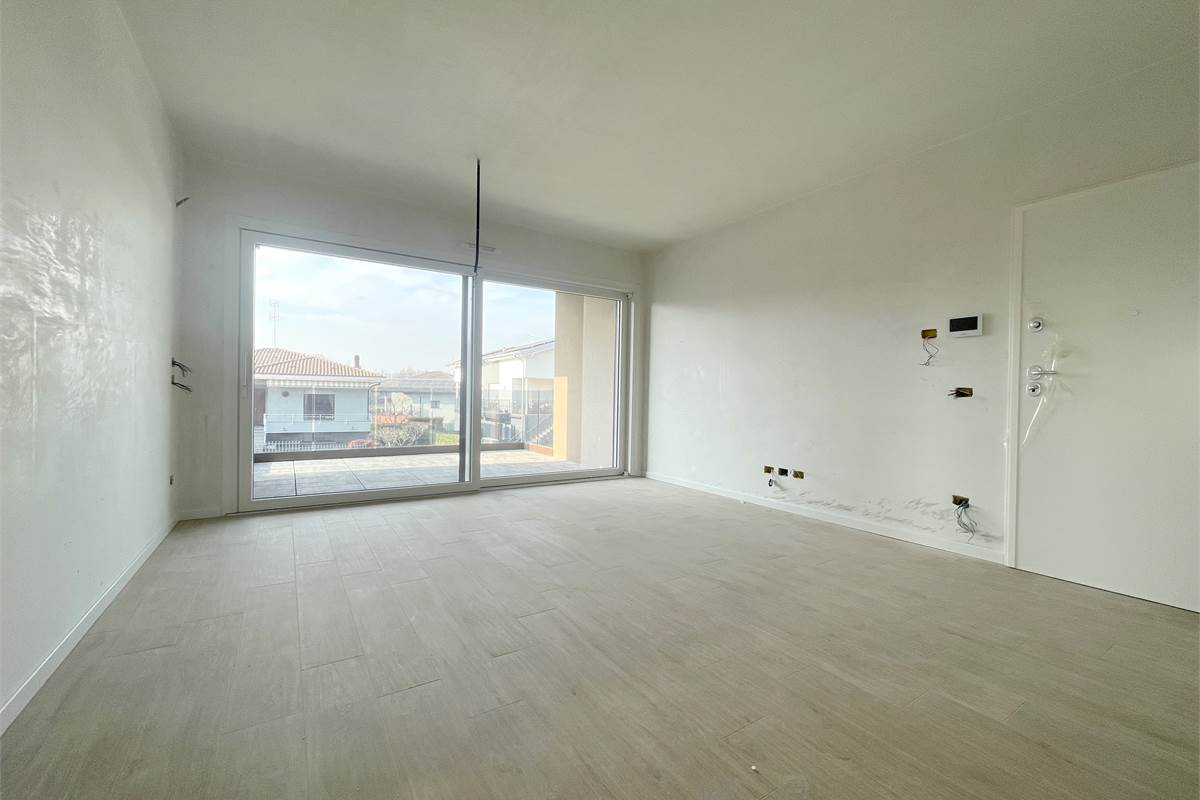 Nuovo bilocale con terrazzo