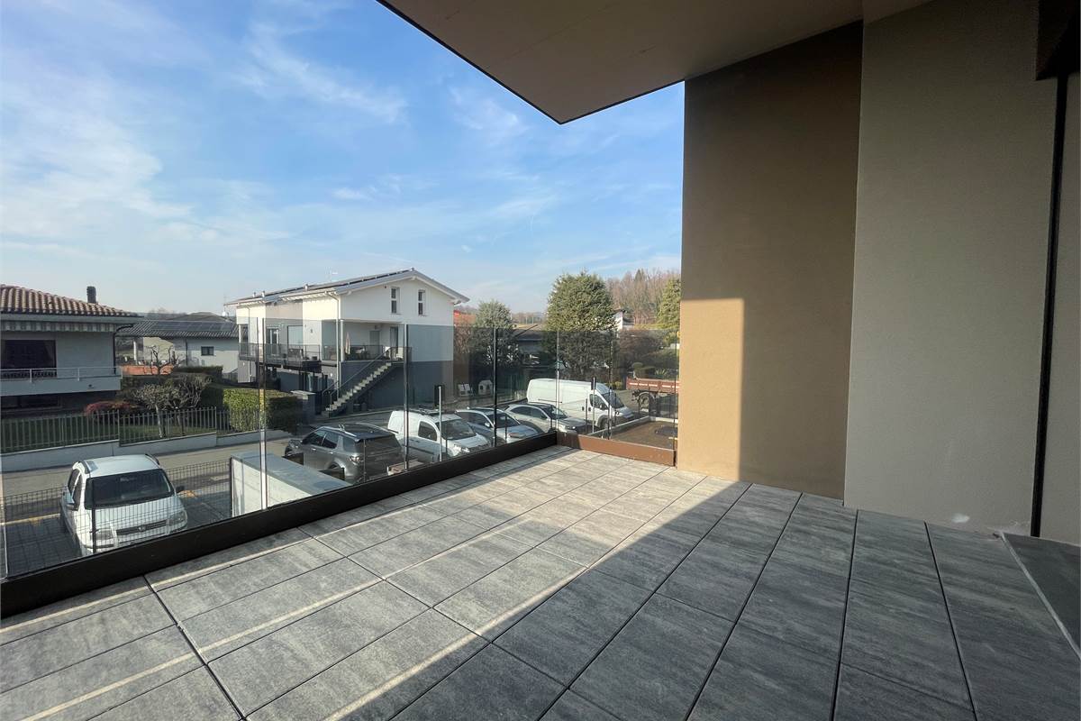 Nuovo bilocale con terrazzo