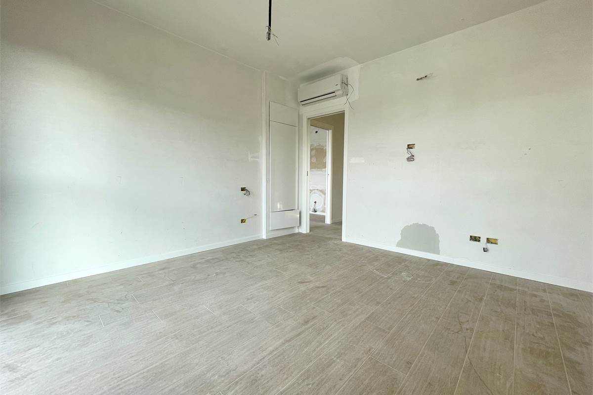 Nuovo bilocale con terrazzo