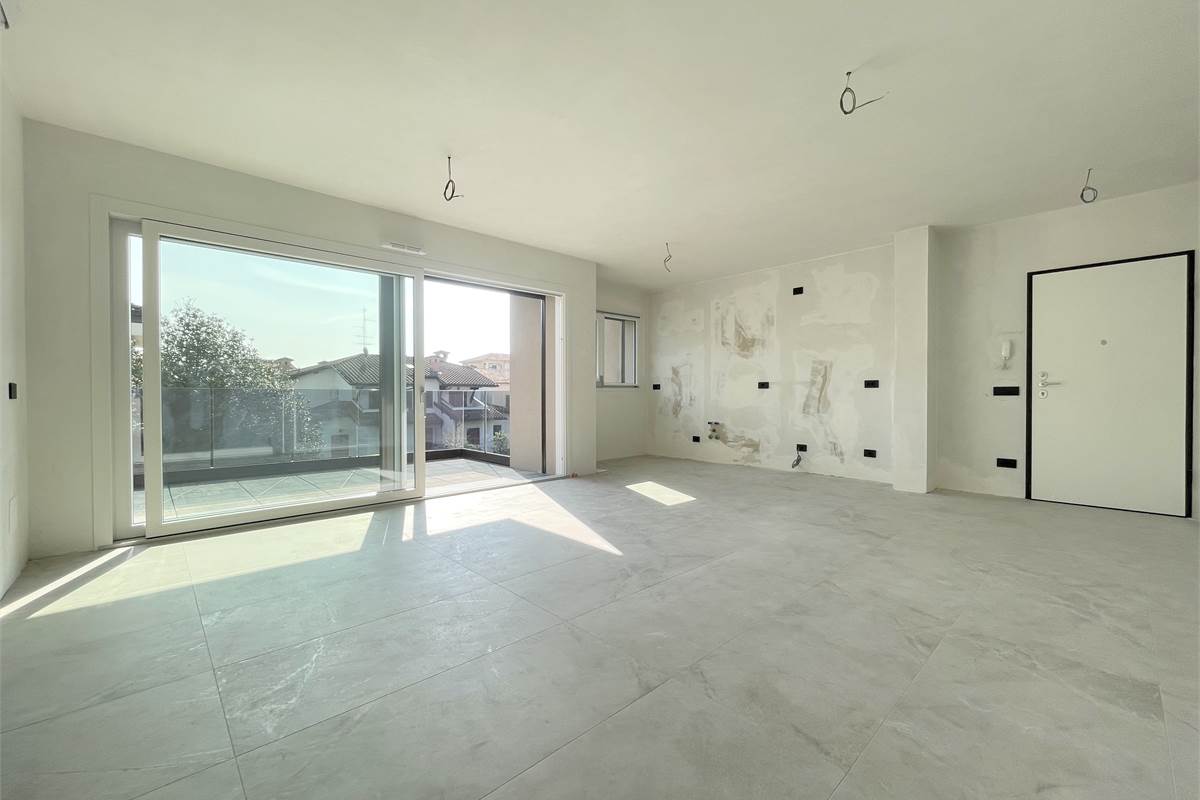 Nuovo trilocale con terrazzo