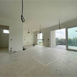 Nuovo quadrilocale con due terrazzi