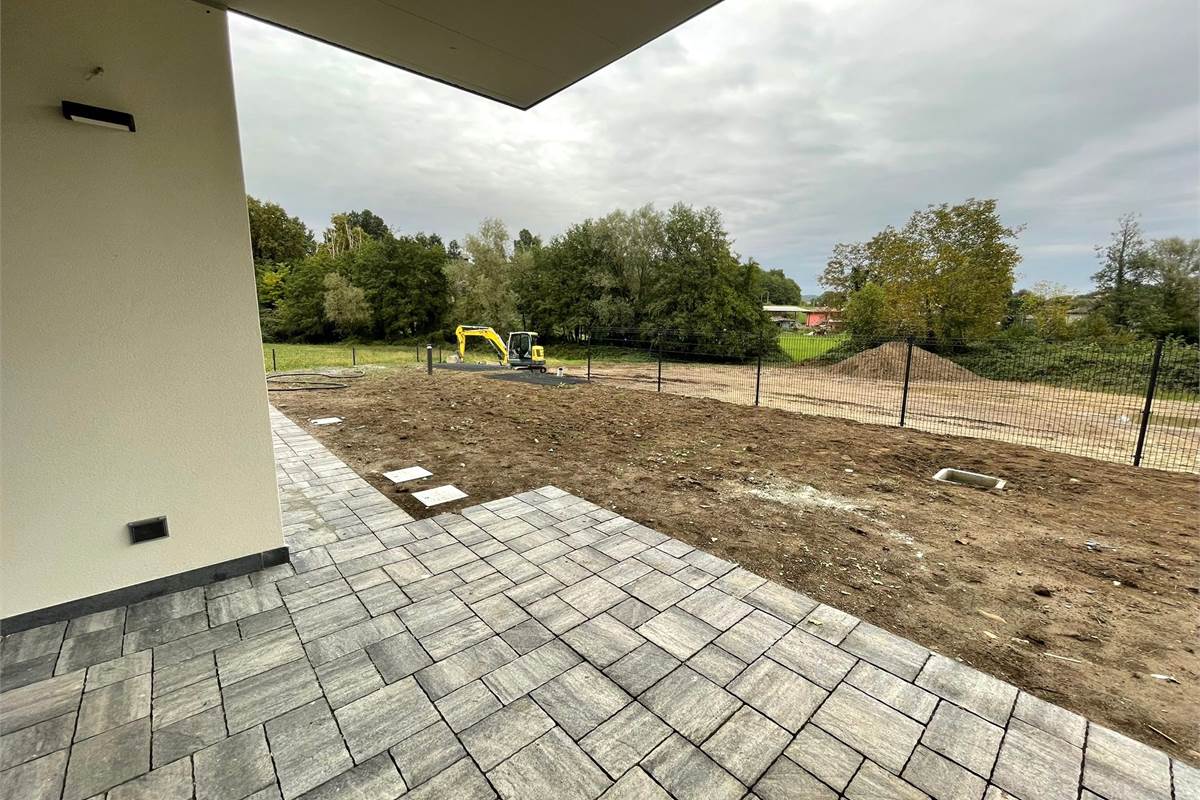 Nuovo trilocale con giardino