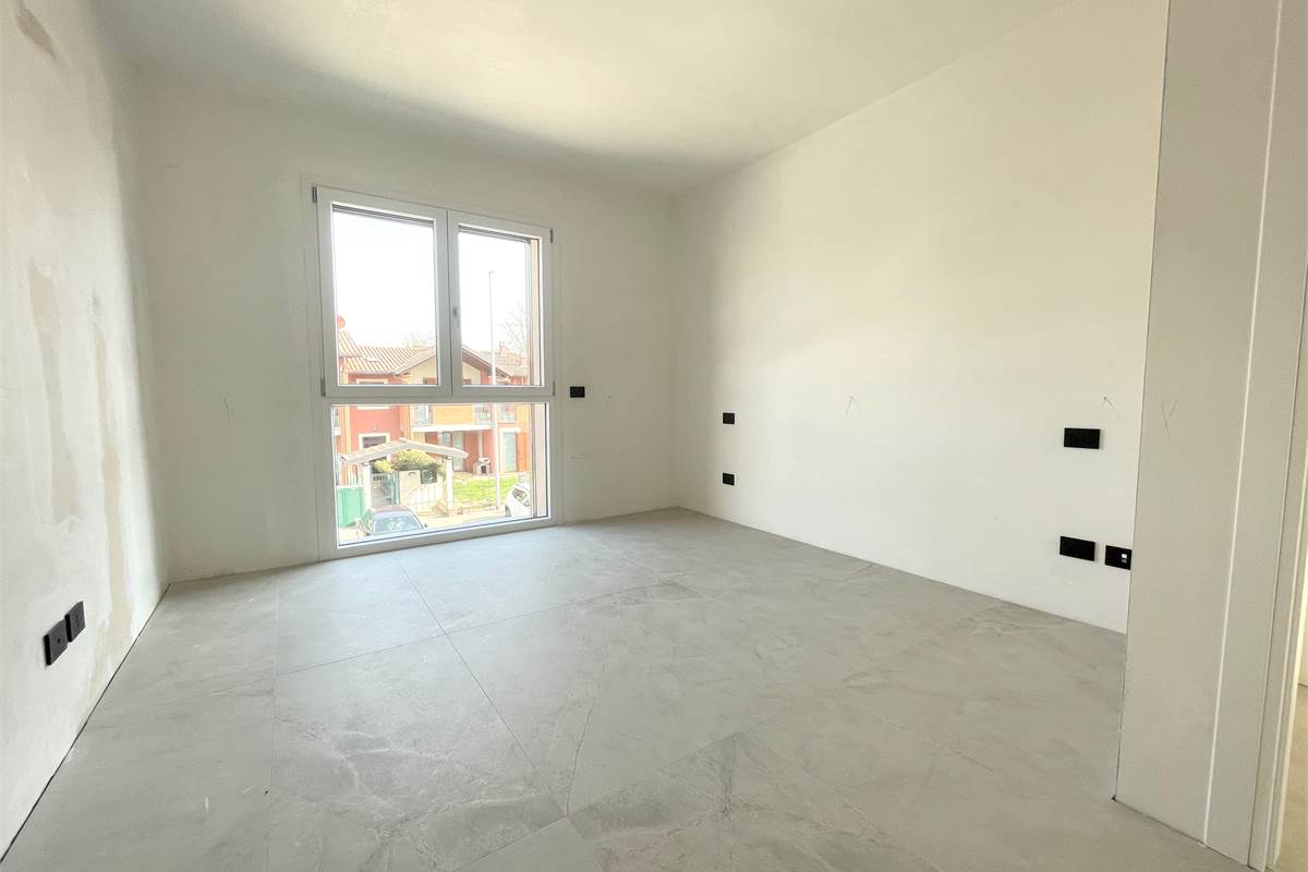 Nuovo trilocale con terrazzo