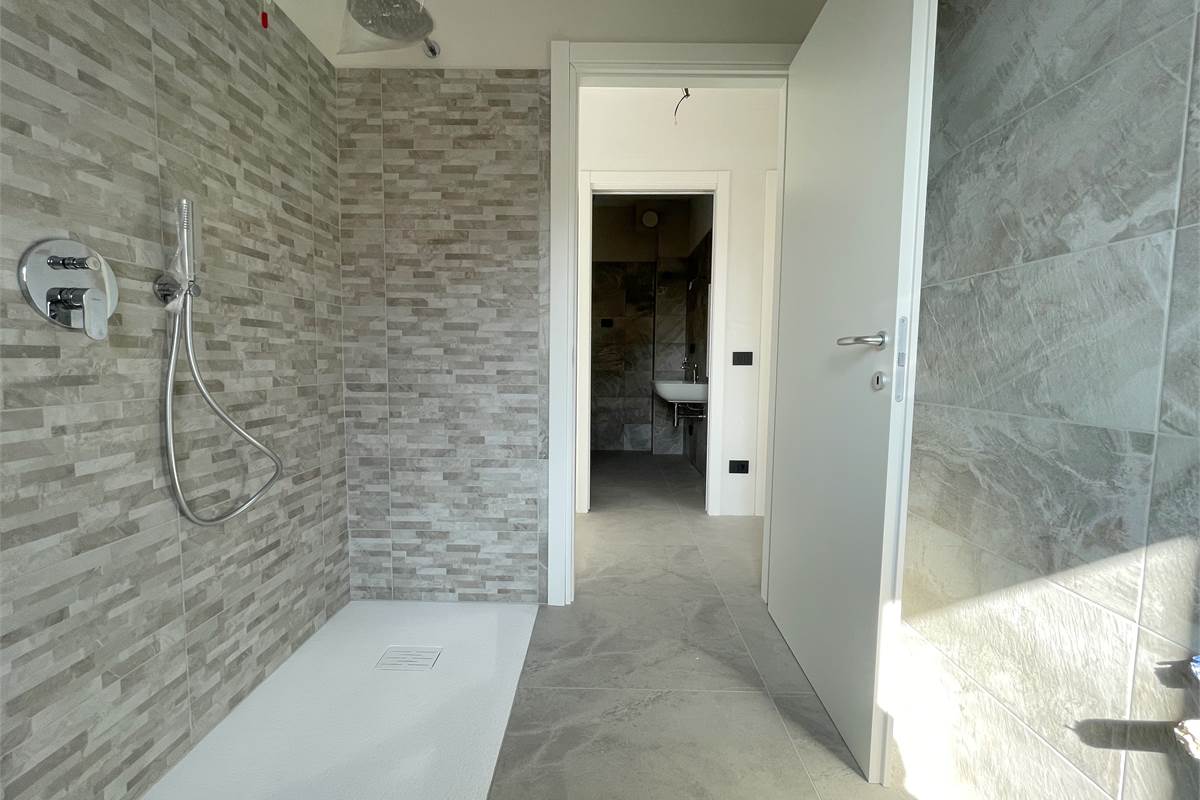 Nuovo trilocale con terrazzo