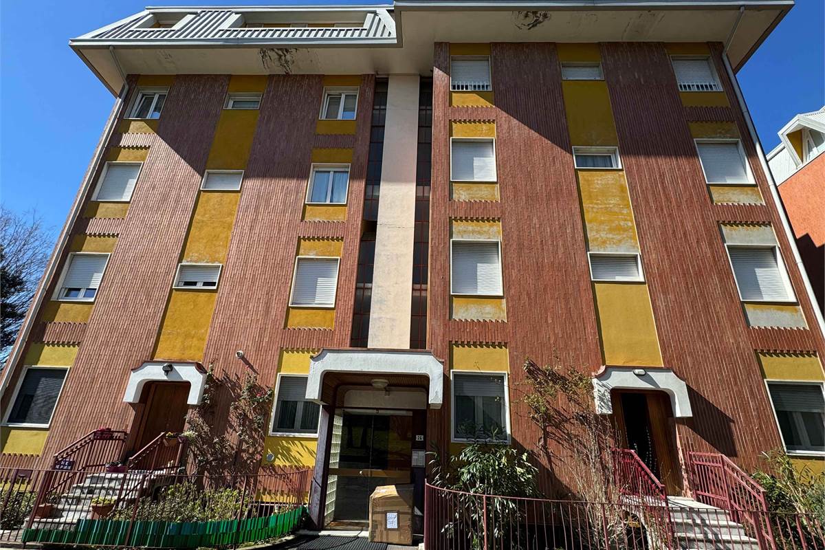 Appartamento signorile con balcone panoramico sul Monte Rosa