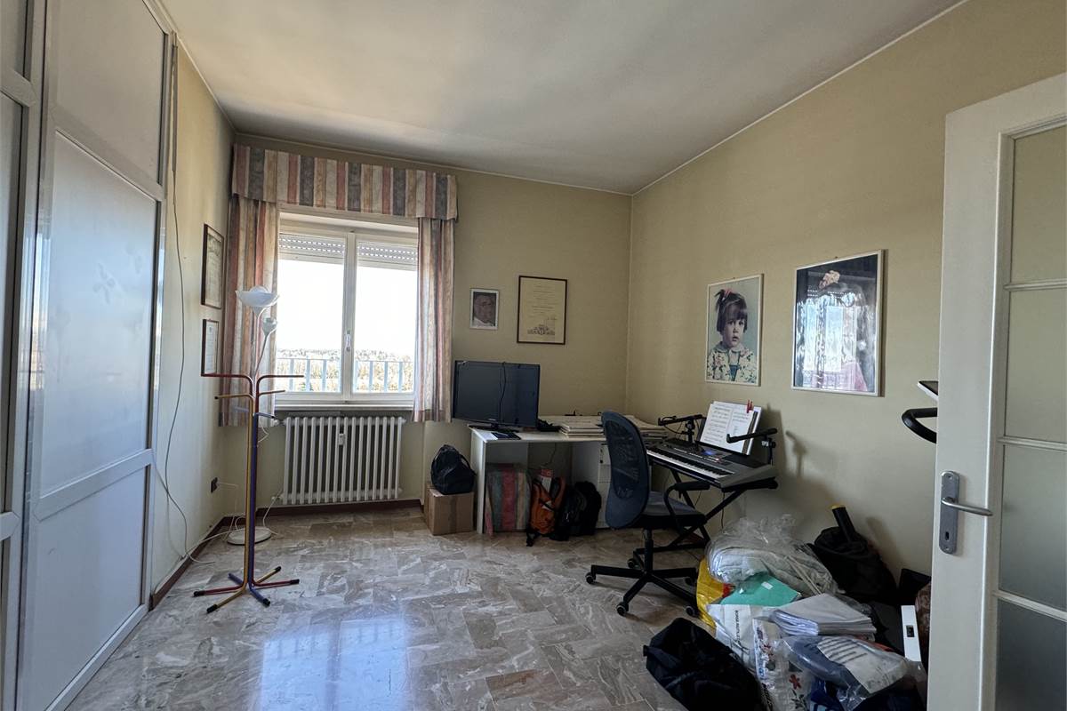 Appartamento signorile con balcone panoramico sul Monte Rosa