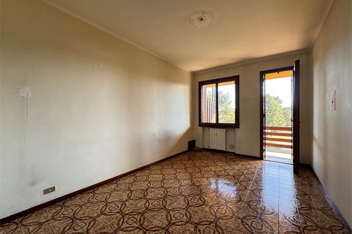 Bilocale con terrazzo 