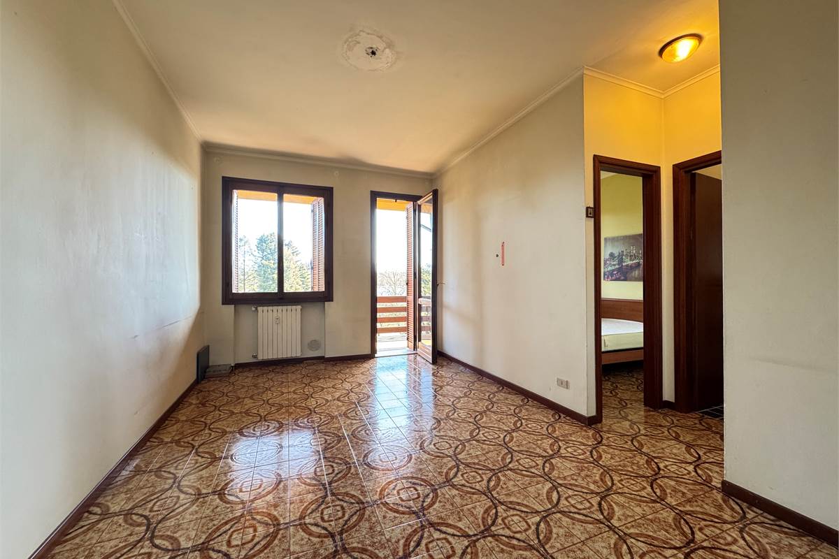 Bilocale con terrazzo 