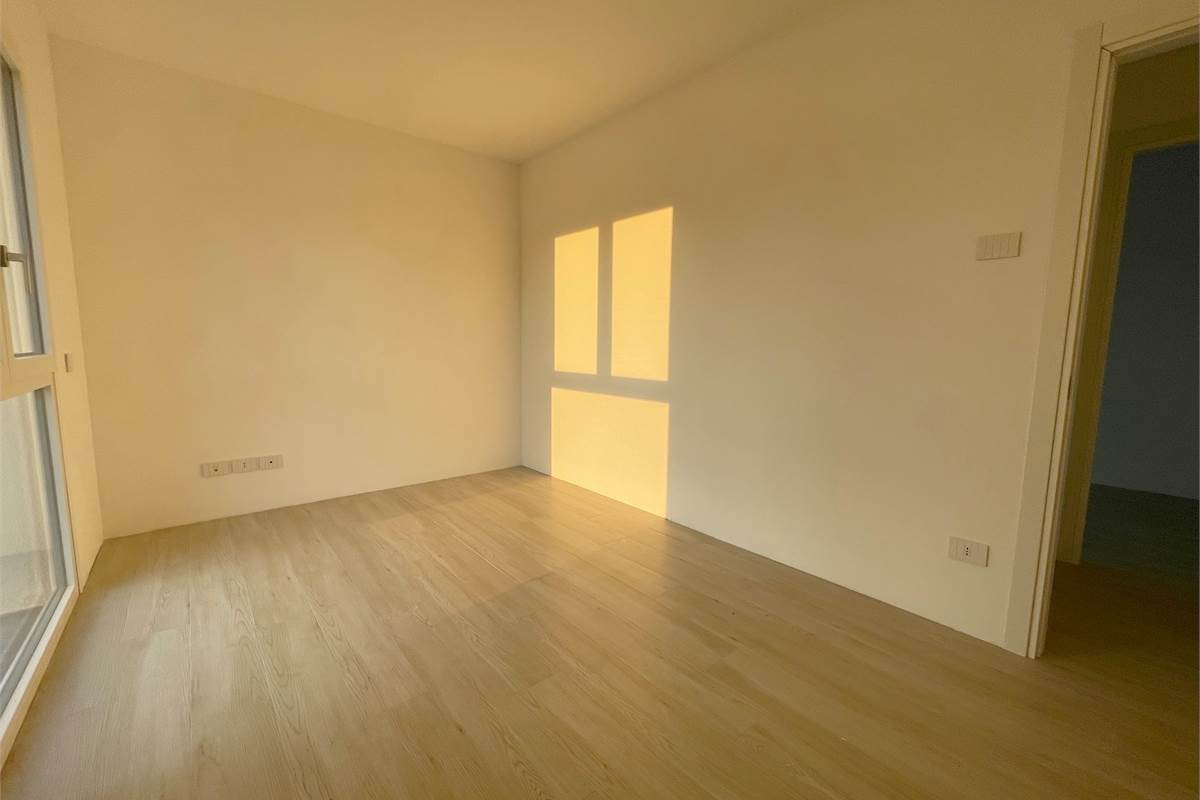 Nuovo trilocale ultimo piano con terrazzo e box