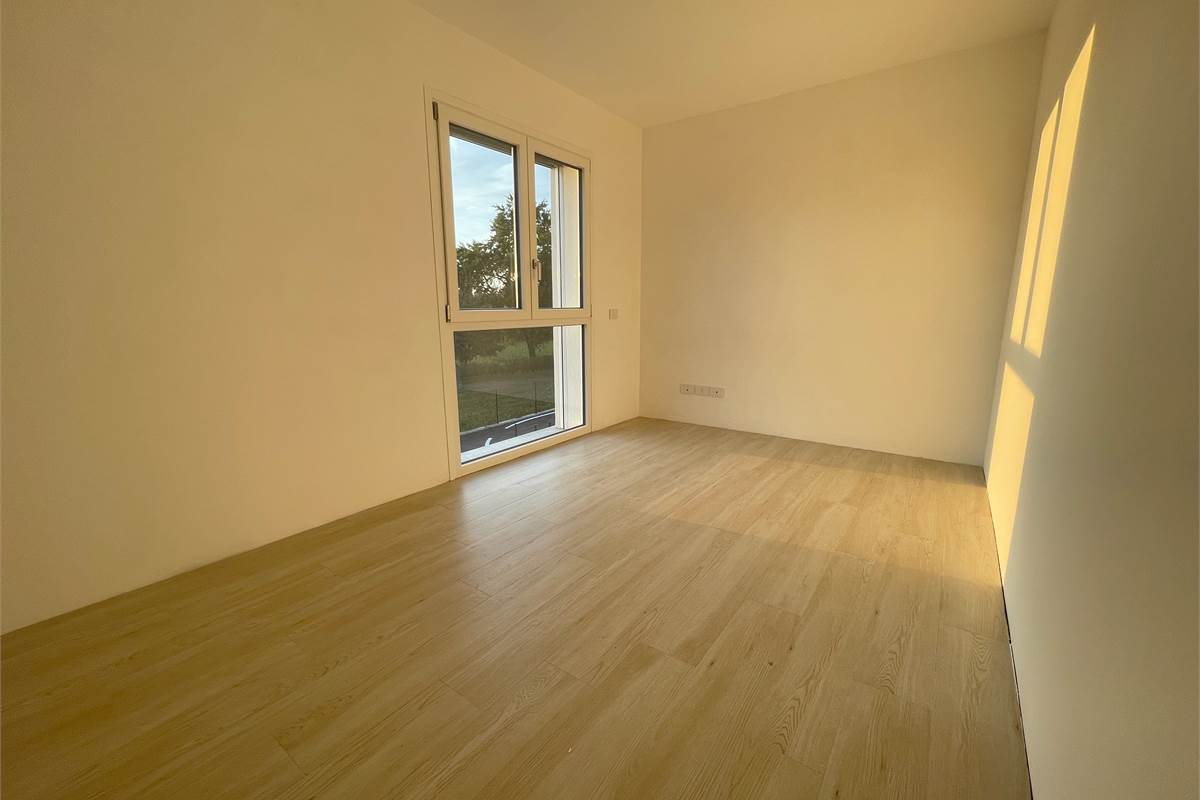 Nuovo trilocale ultimo piano con terrazzo e box