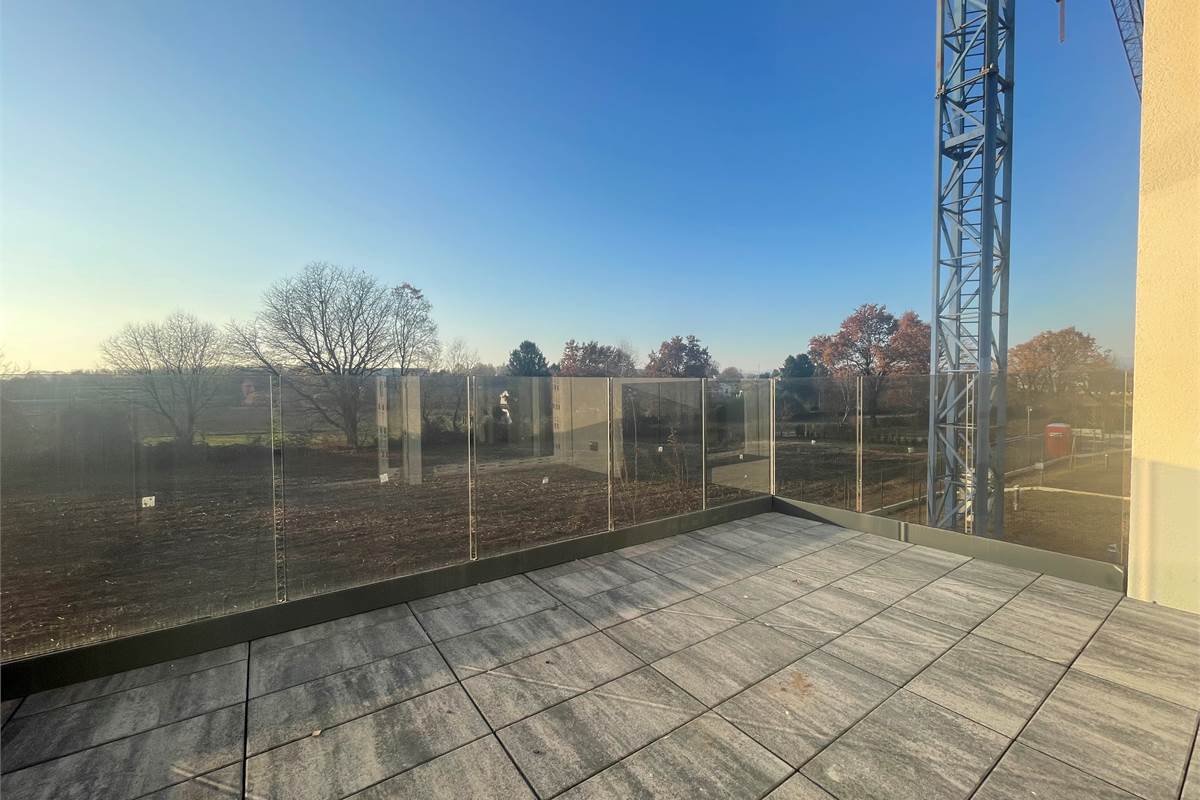 Nuovo trilocale con terrazzo