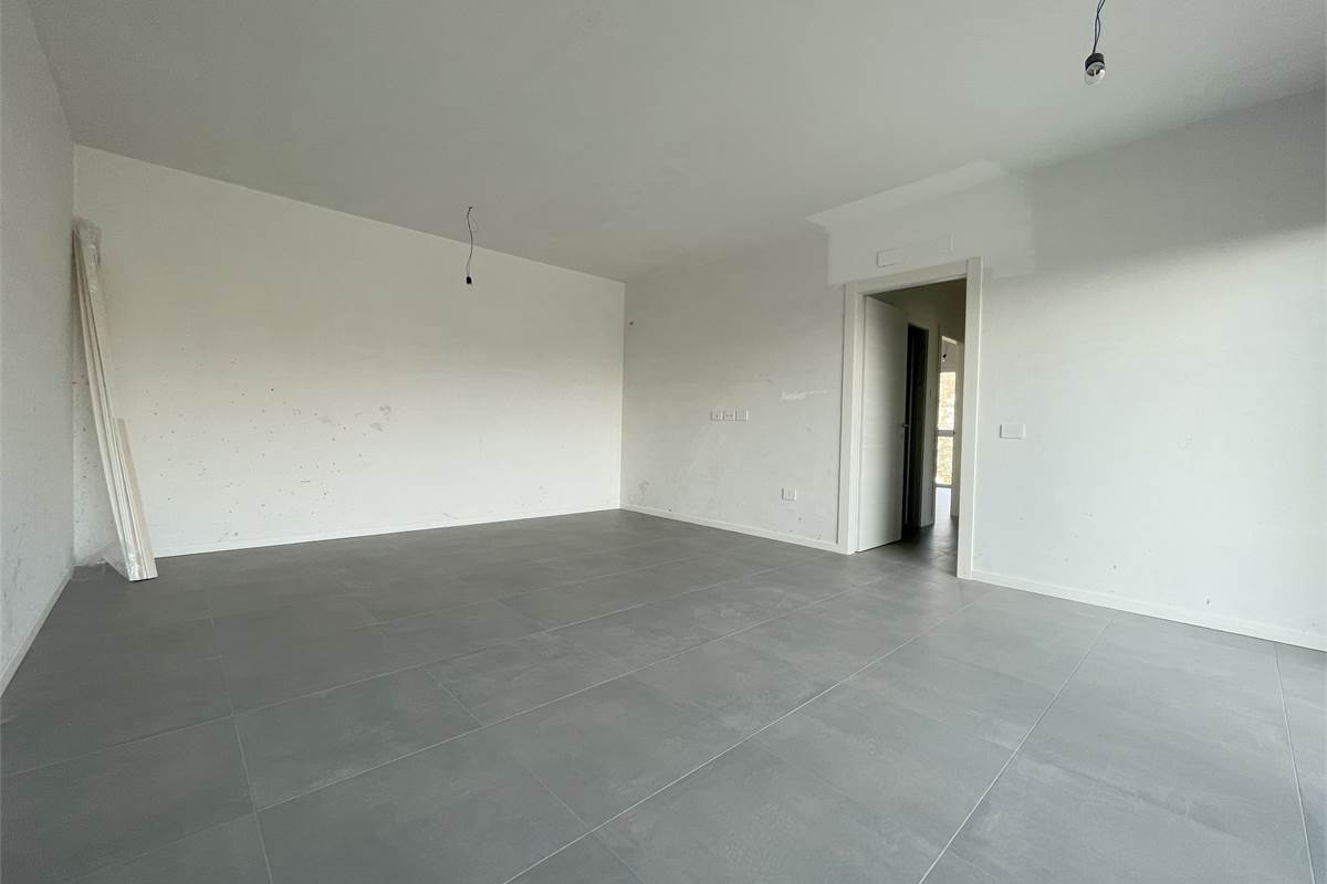 Nuovo trilocale con terrazzo